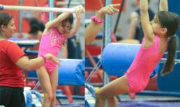 Suri leo xà "điệu nghệ" chẳng kém gì vận động viên