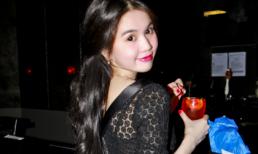 Vẻ đẹp ngây thơ "chết người" của Ngọc Trinh tại Mỹ