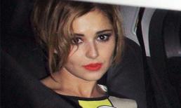 Vợ cũ Ashley Cole đổ máu trong tai nạn xe hơi