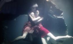 Phạm Băng Băng tình tứ với bạn diễn nữ