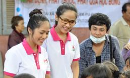 Nhã Uyên, Thúy Nga đồng hành cùng chương trình “San sẻ yêu thương”