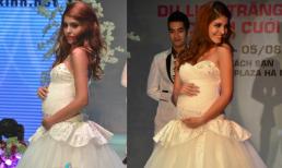 Clip: Mẫu trẻ Andrea "bê bụng bầu" lên sàn diễn thời trang