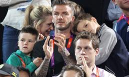 Khoảnh khắc đáng yêu của cha con nhà Beckham trên sân bóng