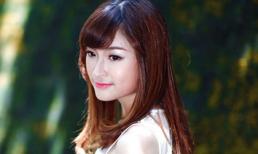 Nữ sinh Hà Nội đẹp thiên thần dưới tán lá thu