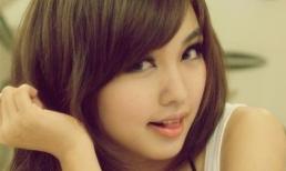 Cô giáo xinh đẹp của Kính Vạn Bông gây sốt