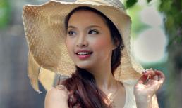 Hoa khôi SV lên án nữ sinh mặc 'mát mẻ' đến trường