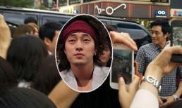 Giao thông Hàn "tắc nghẽn" vì mỹ nam phim 'Giày thuỷ tinh'