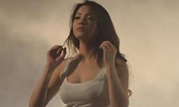 Thủy Top khoe vòng 1 nóng bỏng trong MV mới