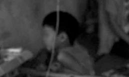 Hiếp dâm bé gái 5 tuổi rồi bỏ vào thùng rác