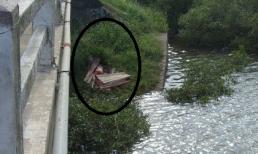 Xác chết thiếu nữ trôi sông mắc lưới ngư ông