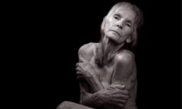 Choáng với những "gái bán dâm" gần đất xa trời