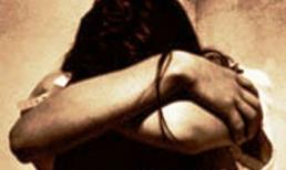 Bắt quả tang gã hàng xóm hiếp dâm cô gái thiểu năng