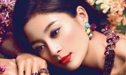 Vương Viện Khả lộng lẫy cùng trang sức