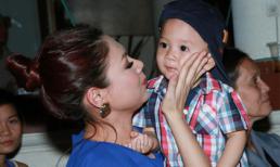 Thanh Thảo đưa con trai  Ngô Kiến Huy đi cổ vũ ‘người tình’