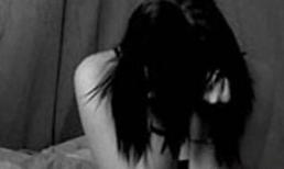 Ê chề bé 12 tuổi 'dính bầu' với lão hàng xóm