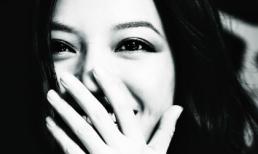 Triệu Vy khoe ánh mắt rạng rỡ như trời sao