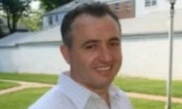 Quản lý chung cư "quan hệ" với chó của chủ nhà