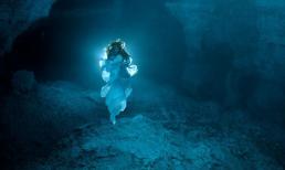 Chụp ảnh dưới nước lạnh -23 độ C