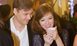 Vợ chồng Đan Lê - Khải Anh "dính nhau như sam" tại sự kiện