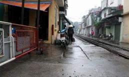 Người đàn ông dội xăng lên người tự đốt giữa phố