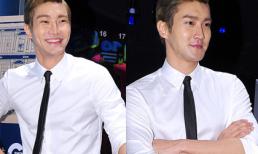 Si Won nổi bật với sơmi, tạp dề trắng trổ tài pha cafe