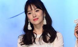 Song Hye Kyo đẹp "nao lòng" với áo xuyên thấu