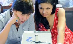 Việt Trinh vất vả "sàng lọc" chân dài