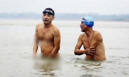 Rét dưới 10 độ, dân Hà Nội vẫn rủ nhau "tắm tiên"