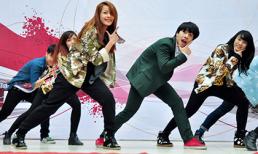 Chi Pu, St.319 tưng bừng nhảy Gangnam style giữa trời lạnh giá