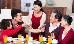 Mua chuộc nhà chồng bằng tiền để lấy sự sung sướng