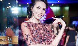 HH Thế giới người Việt 2013 khoe vẻ đẹp rạng ngời trên thảm đỏ