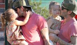 Harper và bố liên tục 'mi nhau' thắm thiết trên đường