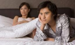 Khiếp đảm vết rạn trên bụng vợ