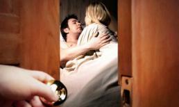 Chồng đi công tác, vợ dẫn trai về nhà