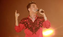 Khán giả nước ngoài phấn khích với phần trình diễn của Mr Đàm