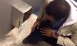 Clip hot: Đang cao trào thì hết giấy