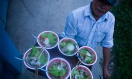 “Hủ tíu gõ nấu… chuột cống”: cảnh báo hay hoang báo?