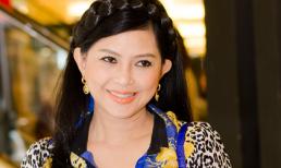 Mẹ chồng Hà Tăng tóc tết xinh như thiếu nữ tại sự kiện