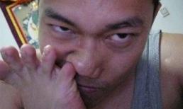 Ảnh vui: Tuyệt chiêu ngoáy mũi