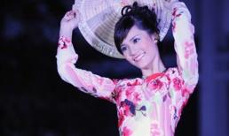 Vẻ đẹp dịu dàng của nữ sinh sư phạm