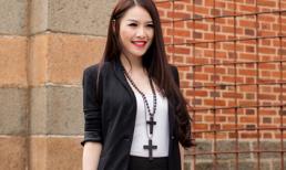 "Nghía" phong cách cá tính dạo phố Sài Gòn của Quế vân