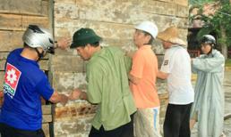 Dân Đồ Sơn vội vã gia cố nhà cửa chống bão Haiyan 