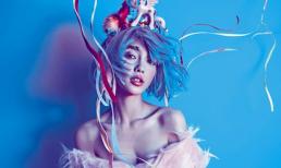 Angela Baby 'nổi loạn' tinh nghịch với màu sắc