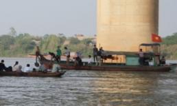 Phát hiện túi nilon màu đen bọc thi thể nữ tại Nam Định