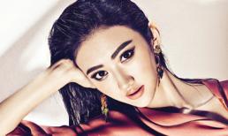 Ngắm Cảnh Điềm gợi cảm với bờ môi cong