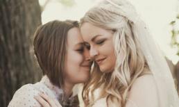 Bộ ảnh cưới của cặp đồng tính nữ gây sốt Internet