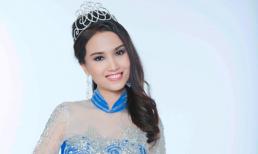 Hoa hậu phu nhân Victoria Hằng Lê yêu kiều với áo dài