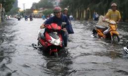 Đường Sài Gòn thành sông giữa mùa khô