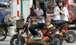 Đi xe máy điện bắt buộc phải có bằng lái!