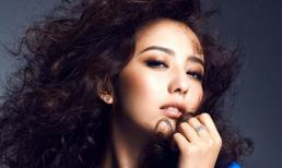 Ngắm Đồng Lệ Á cá tính, nổi loạn với tóc xù